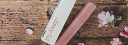 Лучшее из Rom&nd: Глянцевый тинт для губ Dewyful Water Tint в оттенке 13 Custard Mauve