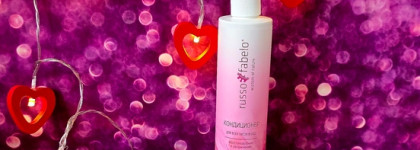 Красивые волосы с Russo Fabelo Кондиционер для всех типов волос "Восстановление и Увлажнение"