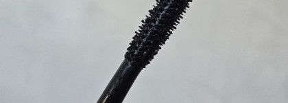 Летний вайб с влагостойкой тушью Love Generation Tentacle Water Resistant в оттенке Black