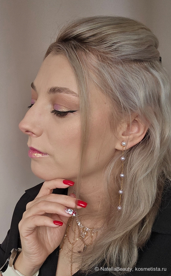 В макияже