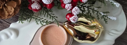 Новинка: Catrice Kiss & Glow Shimmer Lip Balm C01 Lust For Love