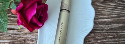 Горячая новинка: Naj Oleari Click On Me Extra Volume Mascara 01 Burgundy из лимитированной коллекции Plush Crush