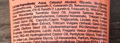 Аромат лета: Dolce Milk Hair Mask Merry Miss Wild Strawberry