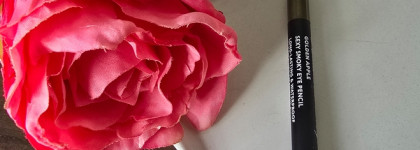 Моя любовь: Romanovamakeup Sexy Smoky Eye Pencil в оттенке Golden Apple (обновленная версия)