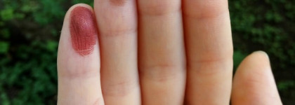 Chanel Les 4 Ombres #268 Candeur Et Expèrience и Chanel Stylo Yeux Waterproof #928 Eros из осенней коллекции Le Rouge Makeup Collection Fall 2016