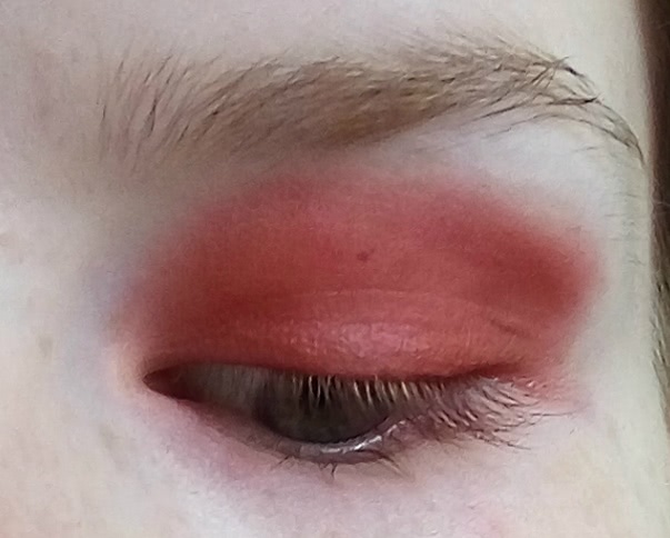 Chanel Les 4 Ombres #268 Candeur Et Expèrience и Chanel Stylo Yeux Waterproof #928 Eros из осенней коллекции Le Rouge Makeup Collection Fall 2016
