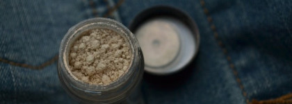 Многофункциональный MAC Рigment Colour Powder Vanilla