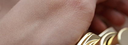 Лучший друг белоснежки Dolce&Gabbana Perfect Luminous Liquid Foundation, #60 Classic