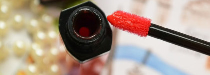 Обаятельный француз Guerlain Gloss Gloss d’Enfer Maxi Shine, #420 Rouge Shebam