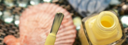 Летний банановый коктейль с Dior Vernis Couture Colour Gel Shine And Long Wear Nail Lacquer #319 Sunwashed Tye Dye Summer Collection 2015