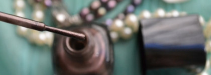 Летние красавцы Chanel: Le Vernis #697 Terrana и Stylo Eyeshadow Fresh Effect #127 Laurier rose