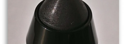 Помада, румяна или тинт? The Body Shop Lip & Cheek Velvet Stick, Universal Shade 50