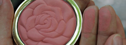 Румяна Milani Rose Powder Blush, оттенок Flora Passion