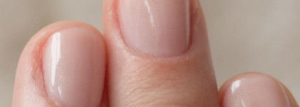 Essie nail polish Vanity Fairest