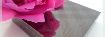 Румяна Burberry Light Glow Natural Blush, #02 Cameo Blush