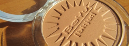 Хорошая бронзовая пудра для светлолицых рыжиков - Beyu sun powder