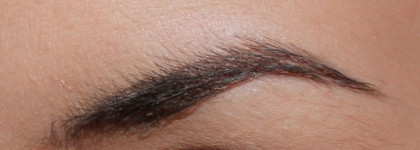 Еще один способ использования Duraline от Inglot. Кодовое слово "брови"