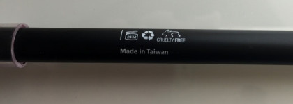 Осторожно: полуперманентный карандаш для губ от Provoc