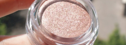 Немного лета Clarins - мерцающие тени для век Clarins Ombre Iridescente Cream-to-Powder Eyeshadow Long-Lasting №01 Aquatic Rose