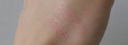Немного лета Clarins - мерцающие тени для век Clarins Ombre Iridescente Cream-to-Powder Eyeshadow Long-Lasting №01 Aquatic Rose