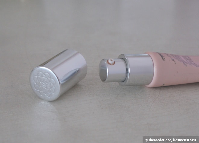 Тональный флюид Guerlain Meteorites Baby Glow в оттенке 02 Clair/Light