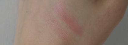 Бальзам для губ, придающий объем и усиливающий цвет Clarins Eclat Du Jour Joli Baume