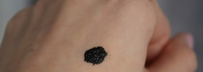 Тушь для ресниц Maybelline New York Volum' Express Rocket black