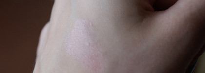 Revlon colorburst Lip Butter #005 Sugar Frosting