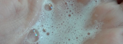 Melvita- Eau florale de Bleuet (цветочная вода Василек),  Phyt’s- Hydrole feuilles fraiches d’eucalyptus (Гидроле Эвкалипт) и Aqua eau phyt`s micellaire (лосьон очищающий Аква)