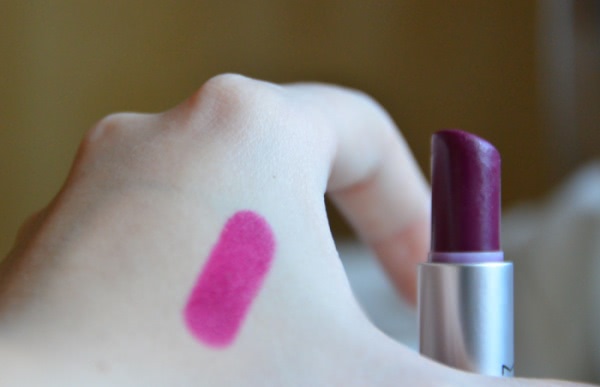 Бунтуем с MAC Lipstick in Rebel (Satin)