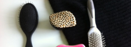 Black&White&Multicolour: обзор пяти необычных расчёсок для волос