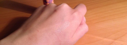 Maybelline New York  бальзам "Baby lips" в оттенке Peach Kiss