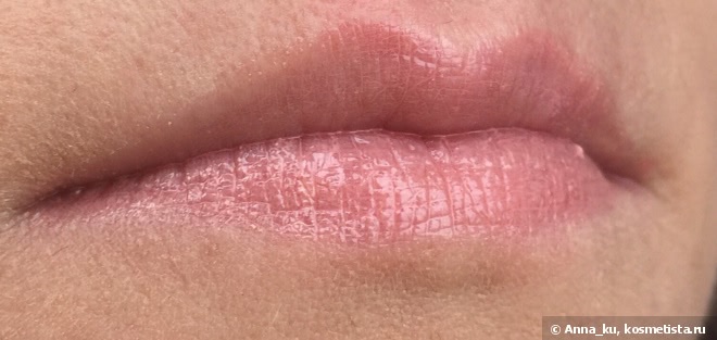Трио от Clarins: помада и два блеска