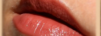 Chanel Rouge Coco Shine Hydrating Sheer Lipshine #83 Scenario