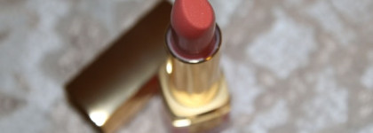 Строптивая Каролина Estee Lauder Vivid Shine Pure Color Lipstick  FE Hot Coralline
