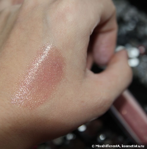 Любимец в моей косметичке! Блеск для губ Guerlain Gloss d’Enfer Maxi Shine Intense Colour & Shine Bare Lip Sensation #463 La Petit Robe Noir