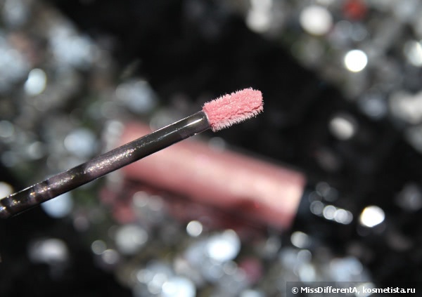 Любимец в моей косметичке! Блеск для губ Guerlain Gloss d’Enfer Maxi Shine Intense Colour & Shine Bare Lip Sensation #463 La Petit Robe Noir