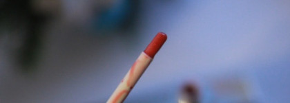 Блеск для губ из Рождественской коллекции "Golden Shock 2014" Dior Addict Gloss Mirror Shine Volume And Care #663 Pink Excess