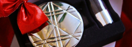 Diorskin Nude Shimmer instant illuminating powder With Kabuki Brush #001 Pink