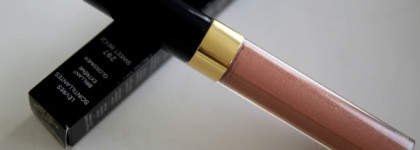 Chanel Levres Scintillantes Brillant Extreme Glossimer #297 Sweet Beige