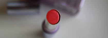 Милая помадка Pupa Snow Queen Miss Pupa  Ultra Brilliant Lipstic #001 Pink из рождественской коллекции Pupa Snow Queen Collection Holiday 2014