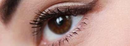 Карандаши для глаз Essence Kajal Pencil в четырех разных оттенках: #08 teddy, #21 feel the eclipse, #26 beach bum, #27 samba green