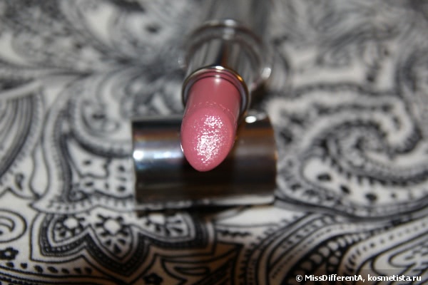 Помада на каждый день: Clarins Joli Rouge Long Wearing Moisturizing Lipstick #722 Lilac Pink