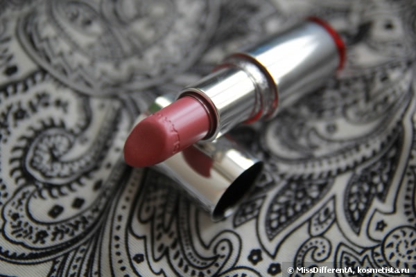 Помада на каждый день: Clarins Joli Rouge Long Wearing Moisturizing Lipstick #722 Lilac Pink