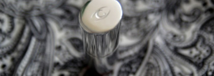 Помада на каждый день: Clarins Joli Rouge Long Wearing Moisturizing Lipstick #722 Lilac Pink