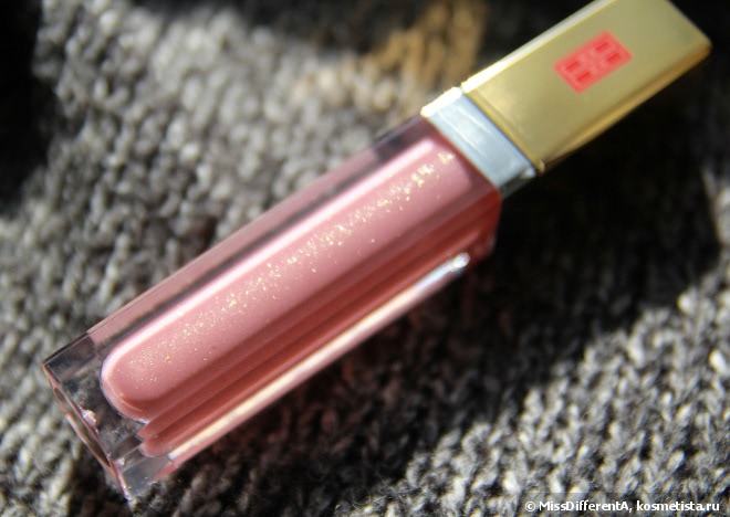 Еще один достойный блеск Elizabeth Arden Beautiful Color Luminous Lip Gloss #11 Precious Petal