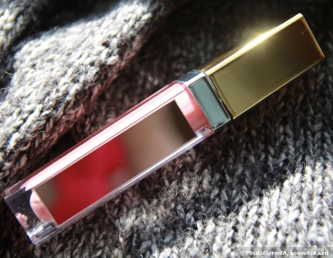 Еще один достойный блеск Elizabeth Arden Beautiful Color Luminous Lip Gloss #11 Precious Petal