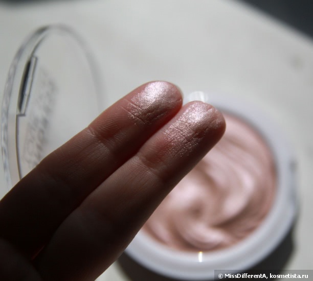 В поисках идеального хайлайтера: MUA Undress Your Skin Highlighting Powder - Pink Shimmer