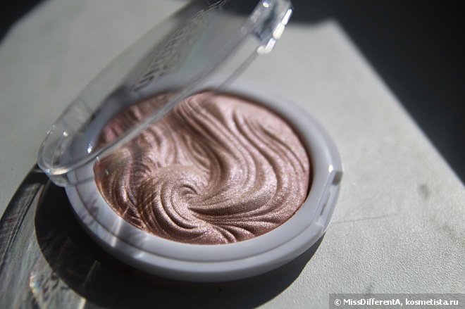 В поисках идеального хайлайтера: MUA Undress Your Skin Highlighting Powder - Pink Shimmer