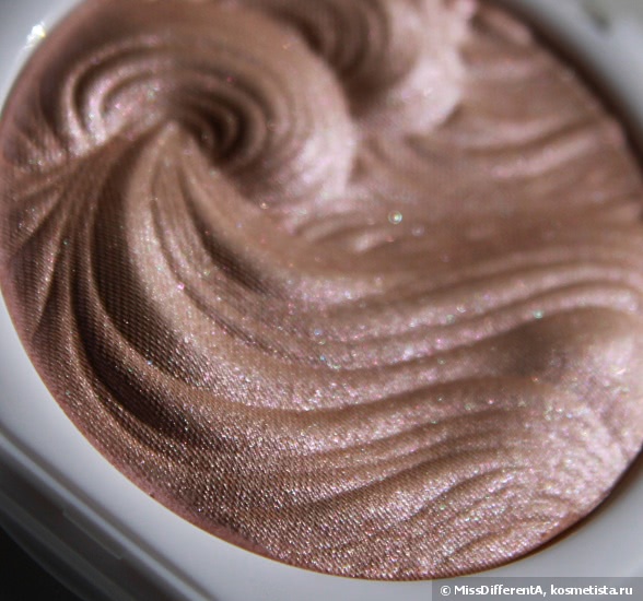 В поисках идеального хайлайтера: MUA Undress Your Skin Highlighting Powder - Pink Shimmer